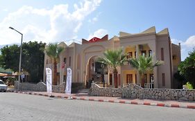 Lanova Hotel